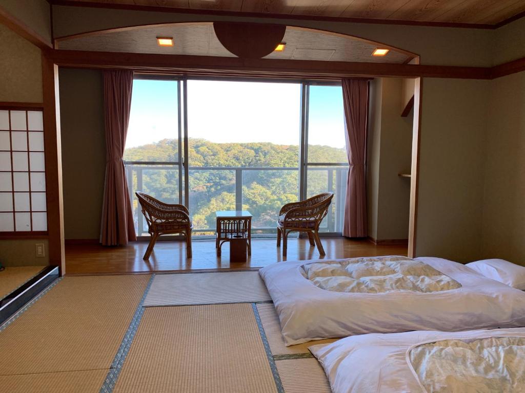 Manazuru Marin Hotel (Manazuru)
