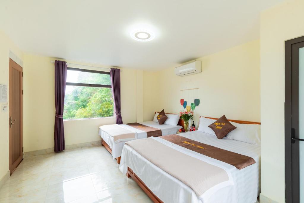 Victor Charlie Hostel 2