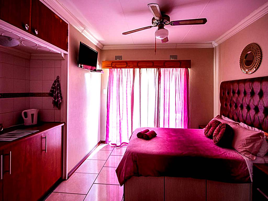 Invite Guest House