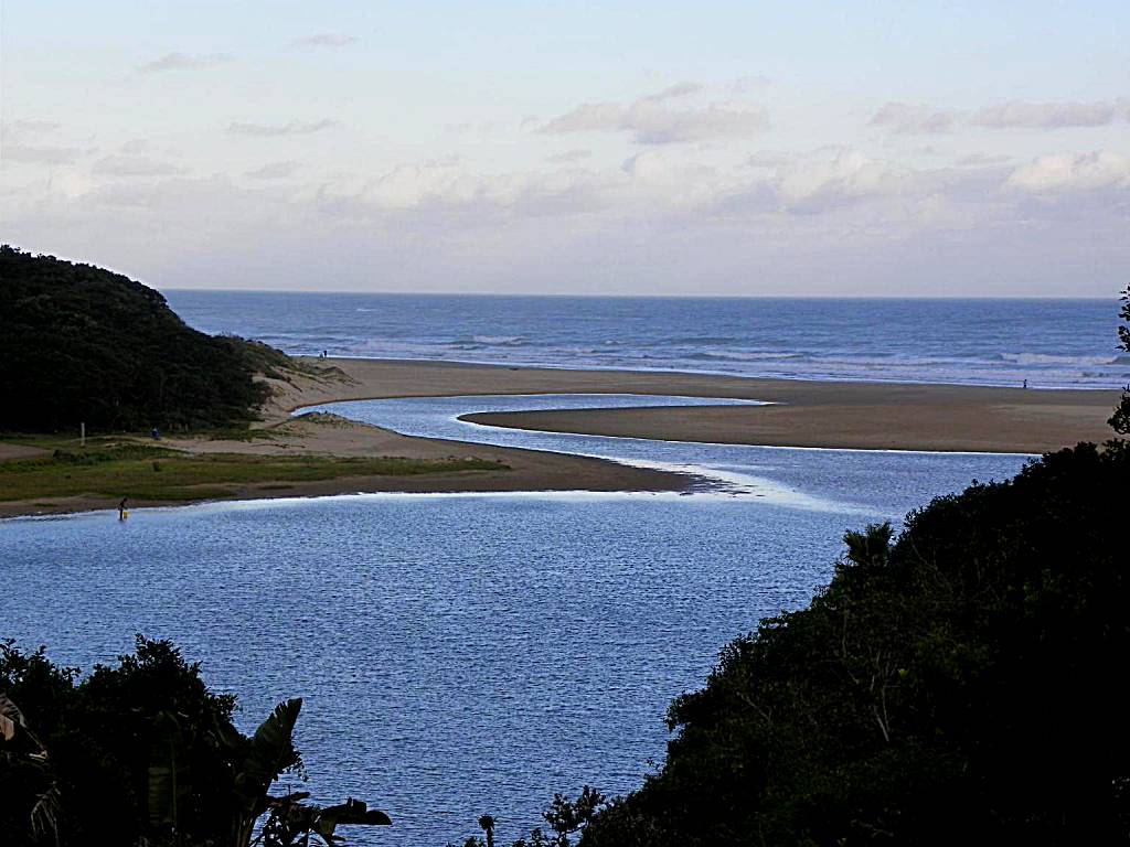 Blue's Guest House - East London Bonza Bay