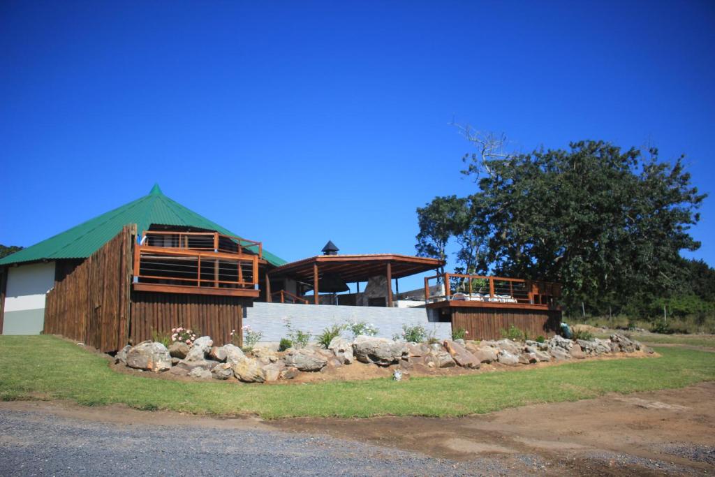 Silverstreams Lodge and Cottage