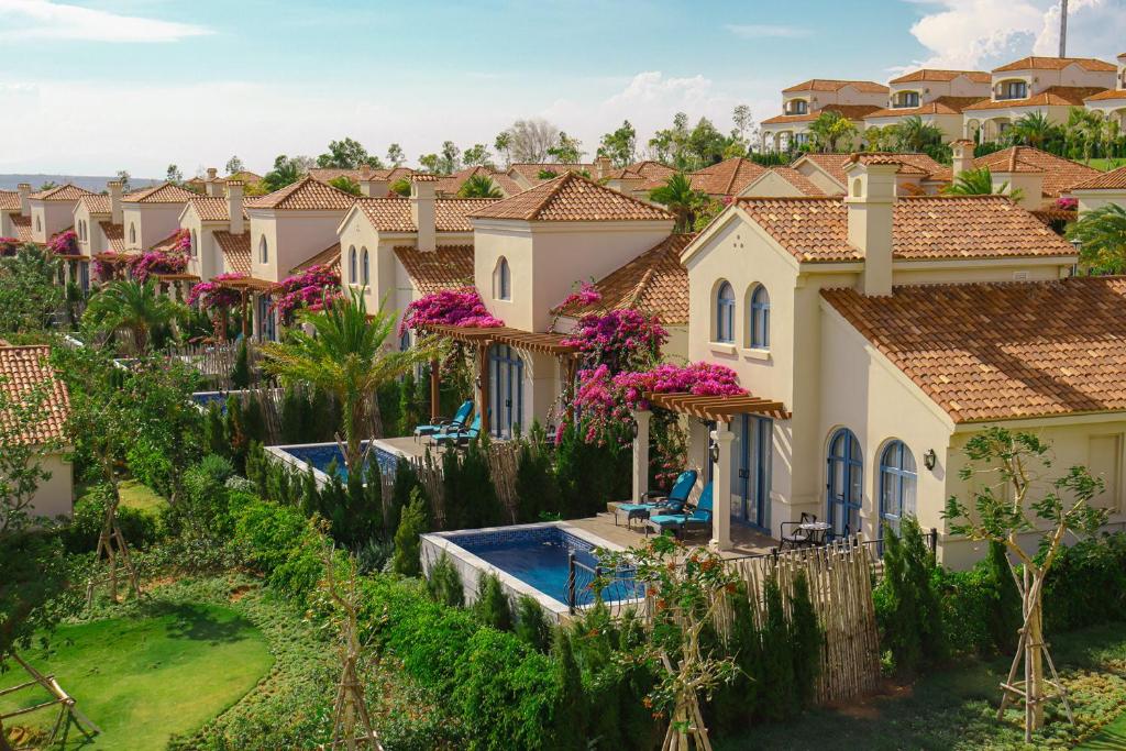 Centara Mirage Resort Mui Ne