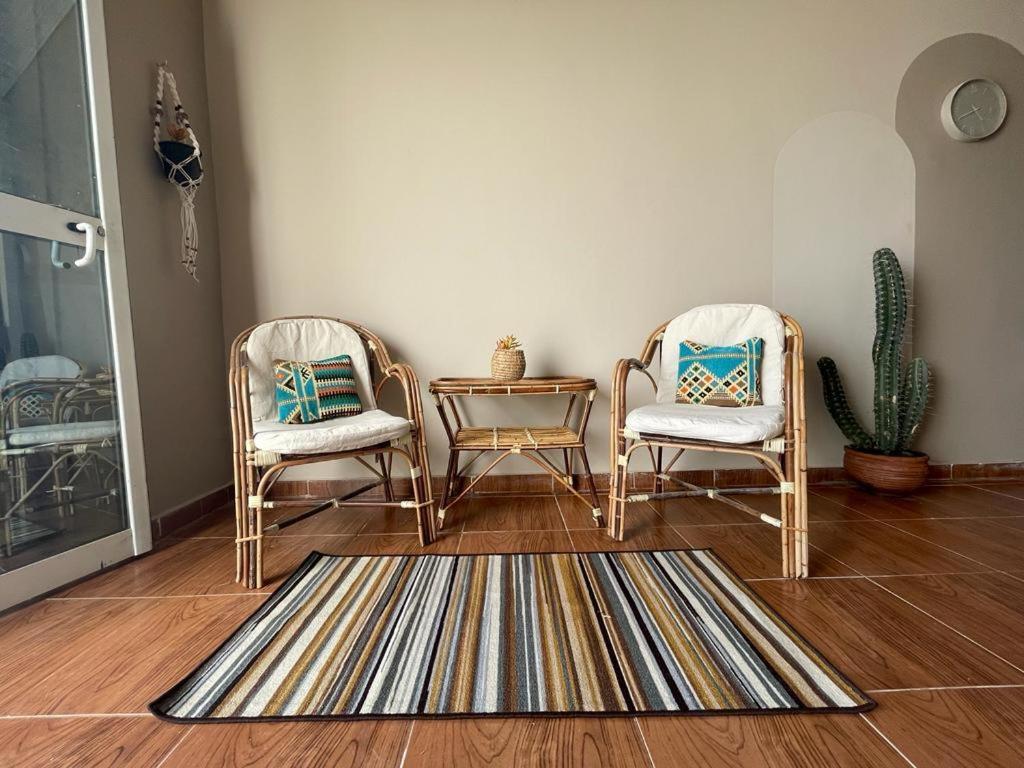 La Casa Guest House