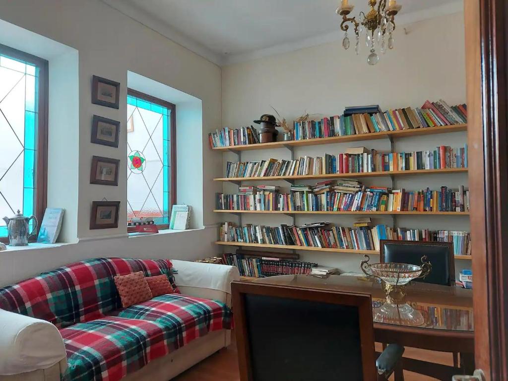 La Cara Oculta de Salta, bed and breakfast