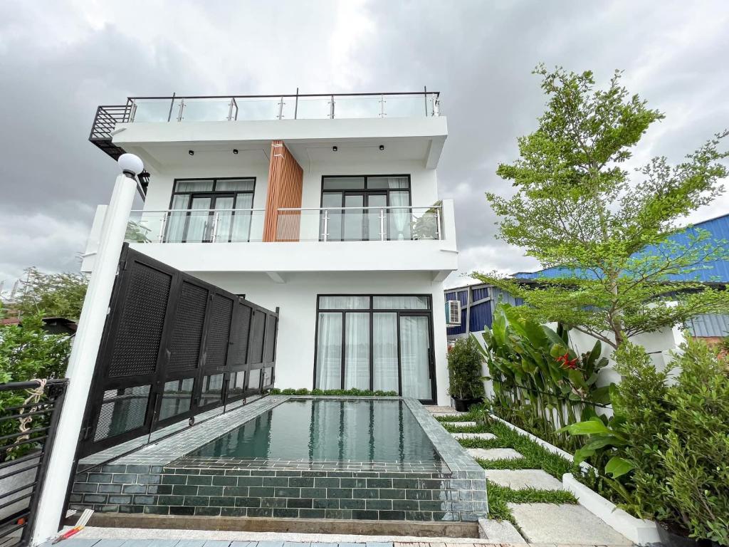 The Rivera Private House Kampot
