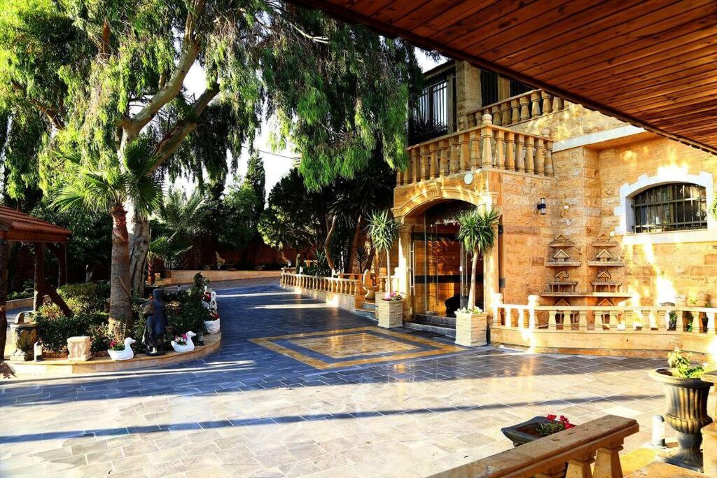 Modern Luxurious Classic Jo Villa with a large pool