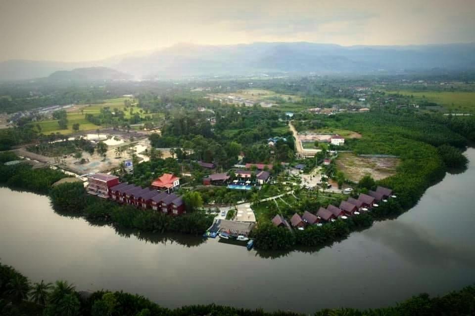 Lodge Moni Essara Kampot